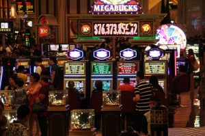 玩家实测“八闽十三张其实有透视挂”(原来真有挂)