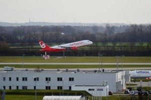 南京疫情破防，禄口机场7月20日，一个被忽视的日常如何撼动一城？